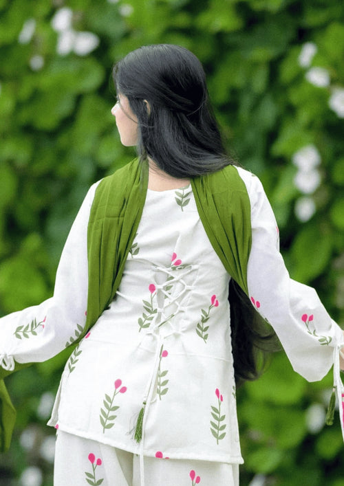Elegant White Cotton Floral Kurta Pant Set for Women