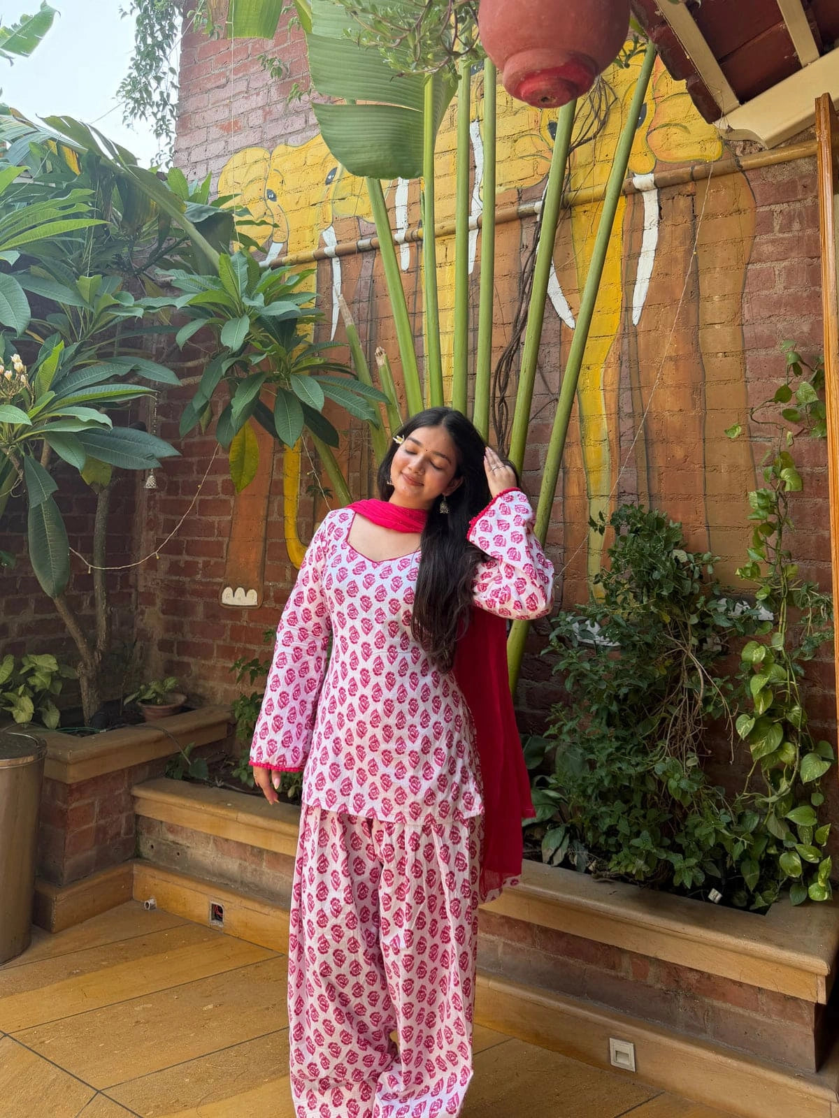 Women Pink Printed Kurta Palazzo Set