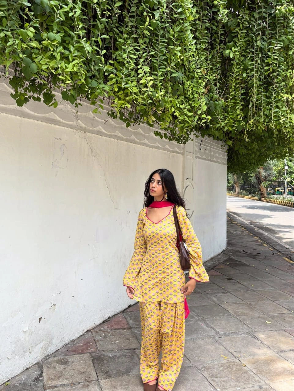 Women Yellow Printed Kurta Pant Set