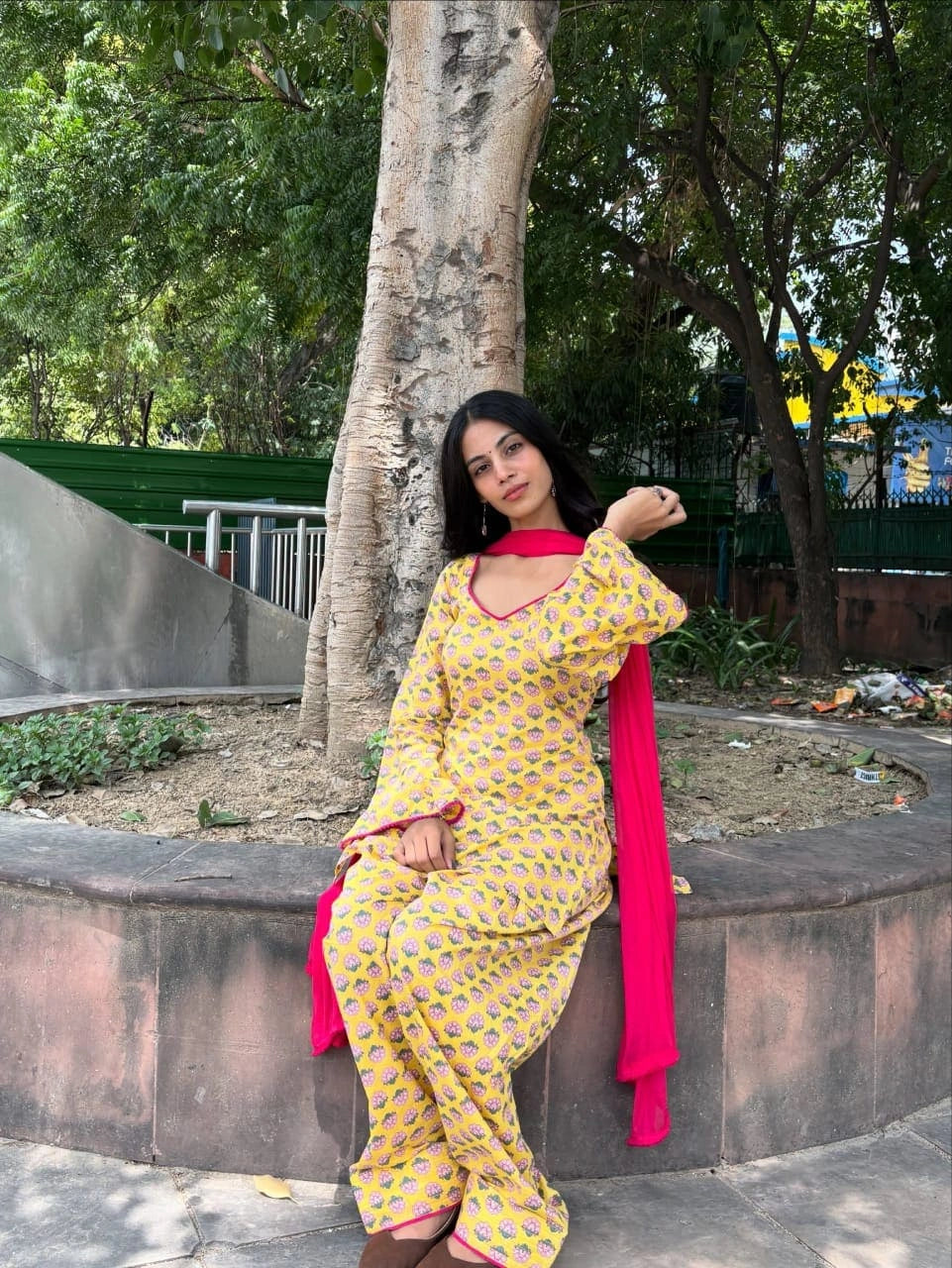 Women Yellow Printed Kurta Pant Set